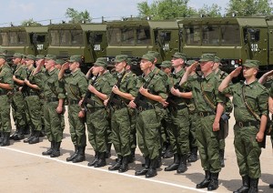 Missile Troops at Attention in Front of Iskander-M Launchers (photo: Mil.ru)