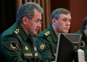 Defense Minister Shoygu Reviewing Exercises (photo: Mil.ru)