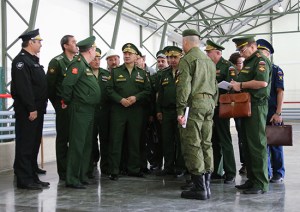 A Last Chat Inside the "Tent-Mobile Shelter"(photo: Mil.ru)
