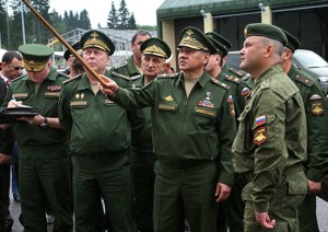 Shoygu Points Something Out, Colonel on Right Likely the Brigade's Commander (photo: Mil.ru)