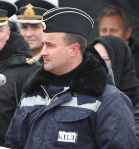 Nevskiy Captain Vasiliy Tankovid Addresses His Crew (photo: Pressa-tof.livejournal.com)